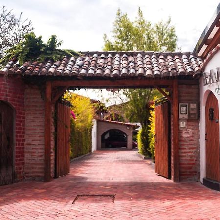 Bamboo Village Place Tumbaco Exteriér fotografie